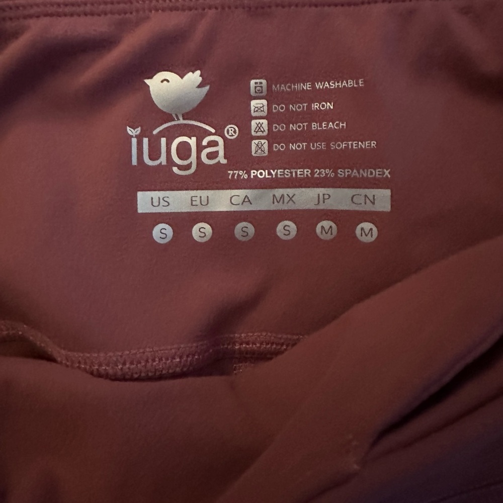 Iuga Workout Shorts - Picture 3 of 3